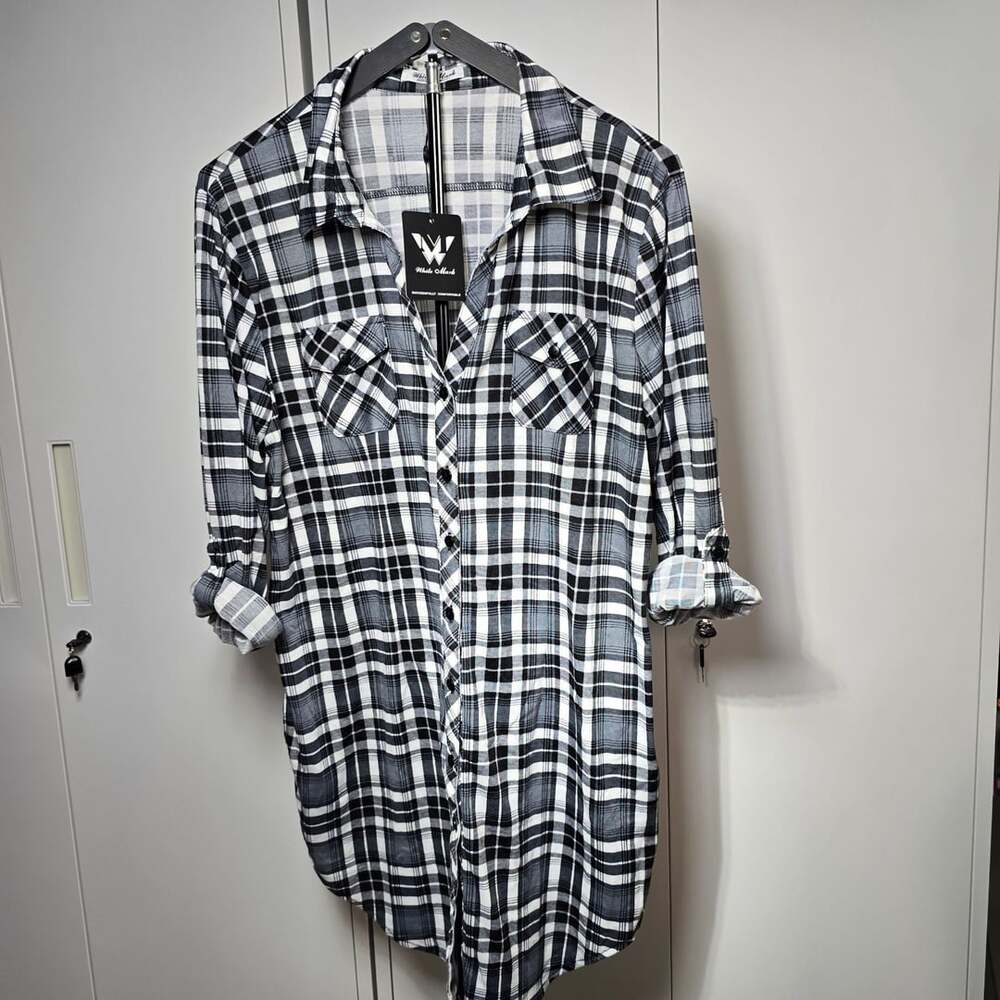 White Mark Piper Stretchy Plaid Tunic Size XL Black White Button Up